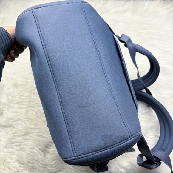 Dagne Dover Indi Neoprene Diaper Bag Backpack Medium Blue Heron Laptop Travel - Picture 7 of 11